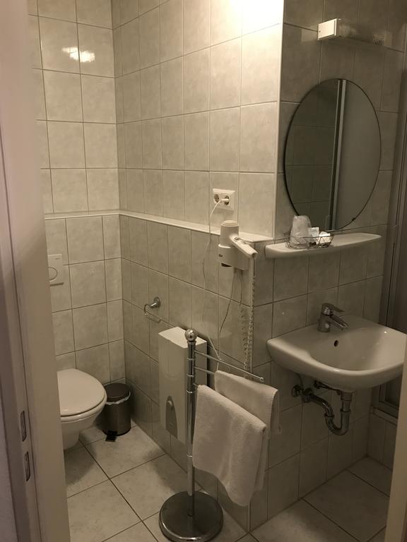 Hotel Junkerhaus Bad Salzuflen Phòng bức ảnh