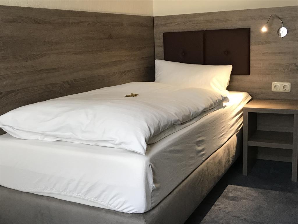 Hotel Junkerhaus Bad Salzuflen Phòng bức ảnh