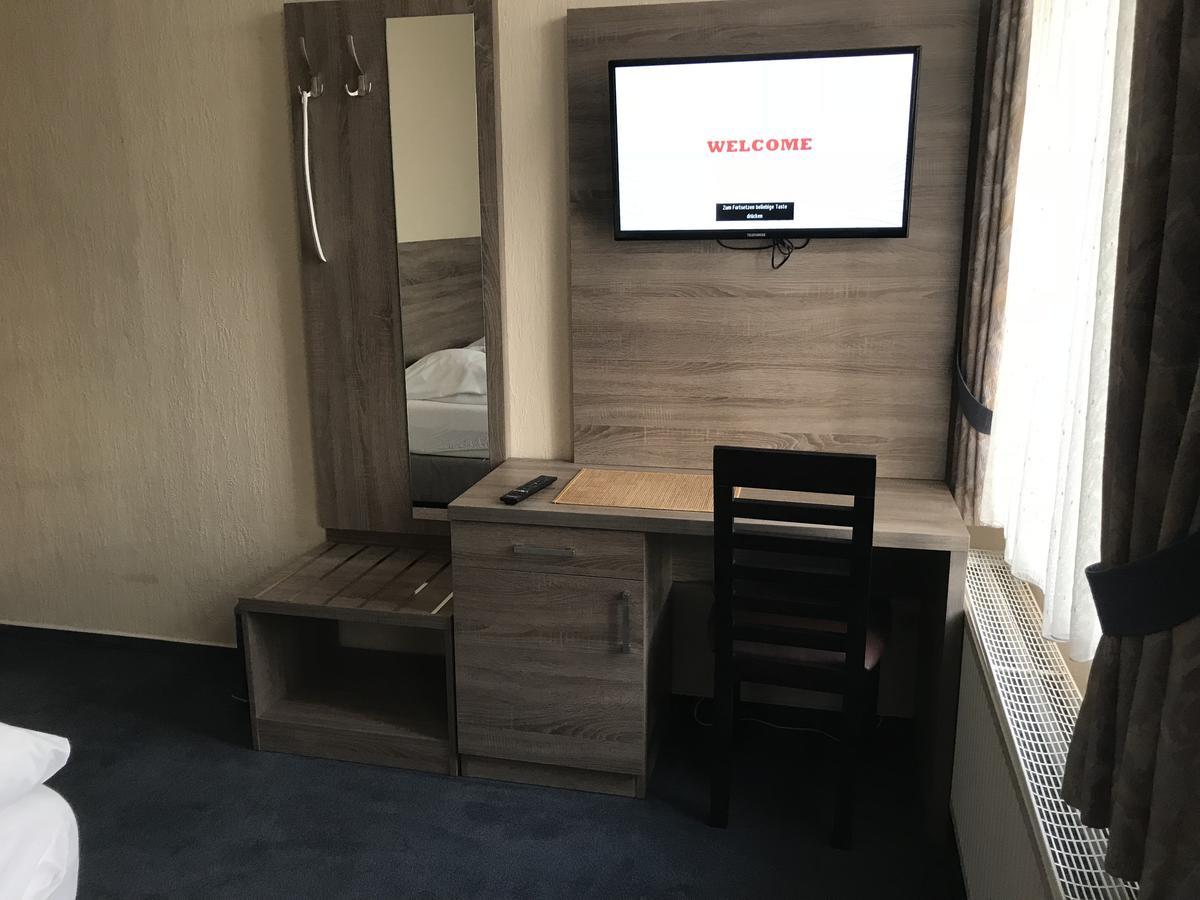Hotel Junkerhaus Bad Salzuflen Ngoại thất bức ảnh