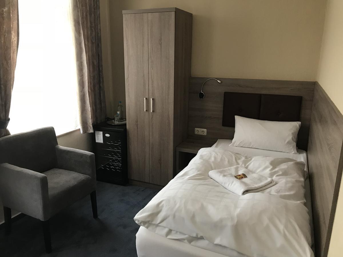 Hotel Junkerhaus Bad Salzuflen Ngoại thất bức ảnh