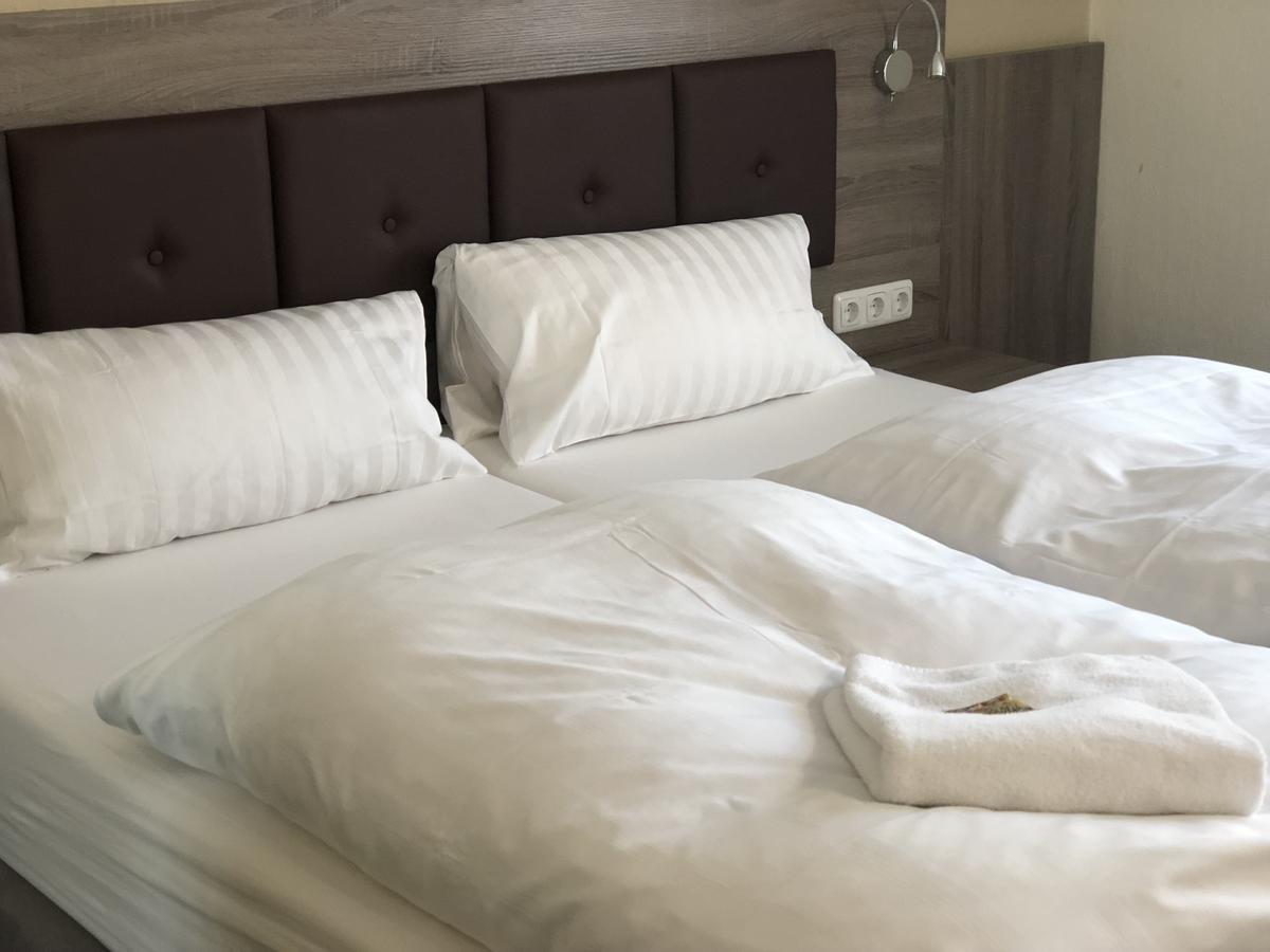 Hotel Junkerhaus Bad Salzuflen Ngoại thất bức ảnh