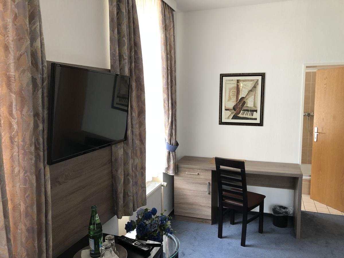 Hotel Junkerhaus Bad Salzuflen Ngoại thất bức ảnh